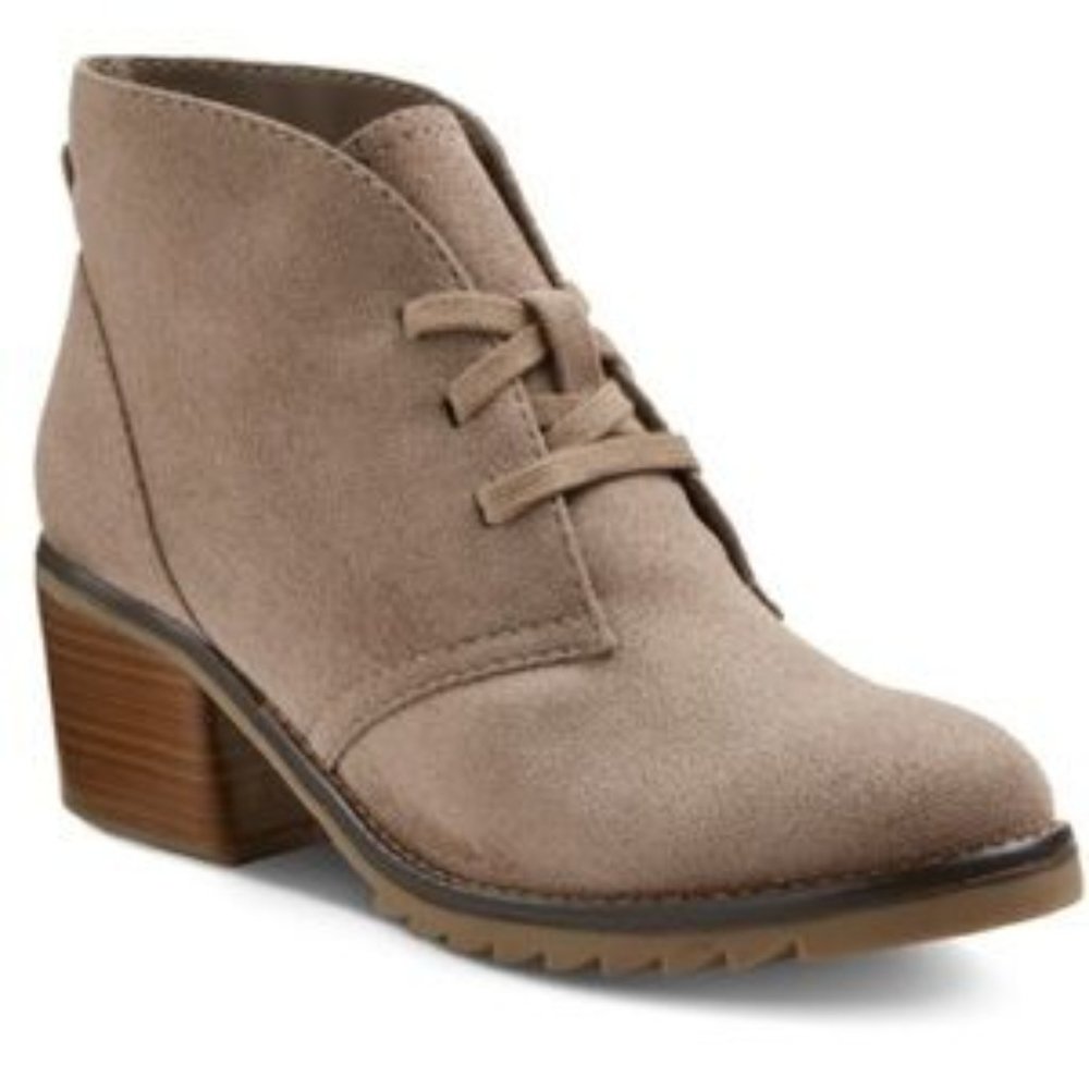 Merona Agatha suede heeled bootie EUC